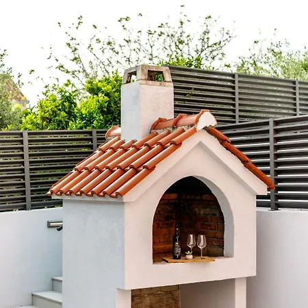 Vila Tango I *