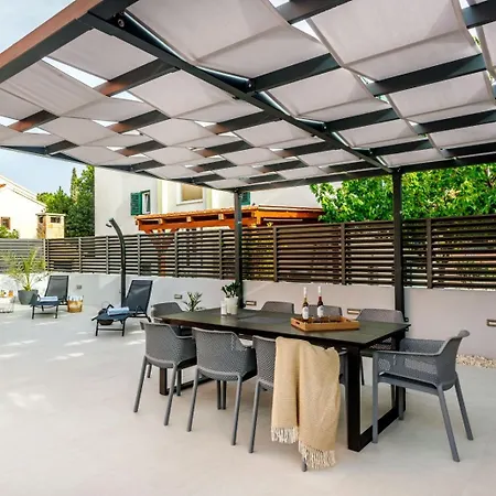 Vila Tango I Trogir