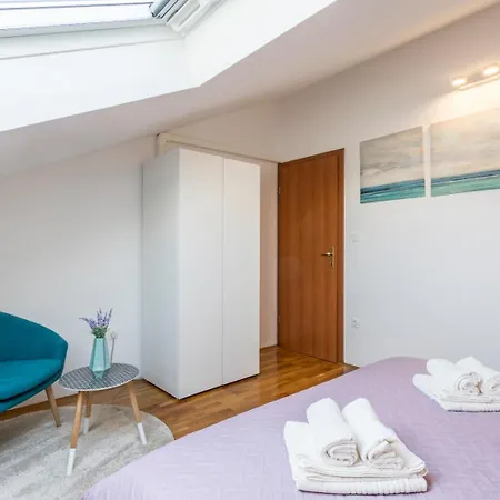 Tango I * Τρογκίρ