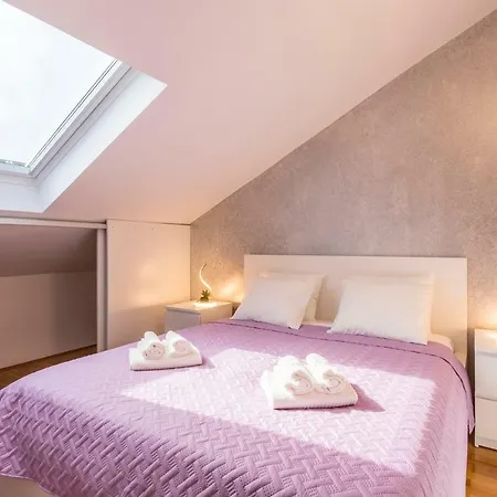 Βίλα Tango I Τρογκίρ