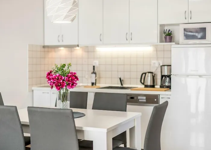 Tango I Villa Trogir