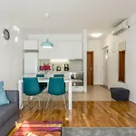 Tango I Villa Trogir