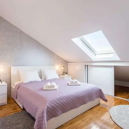 Villa Tango I